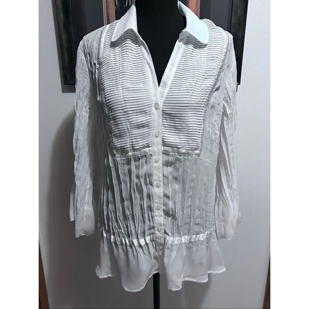Notations Woman Size 1X Crinkle Button Down V-Neck White Blouse Bell Sleeves